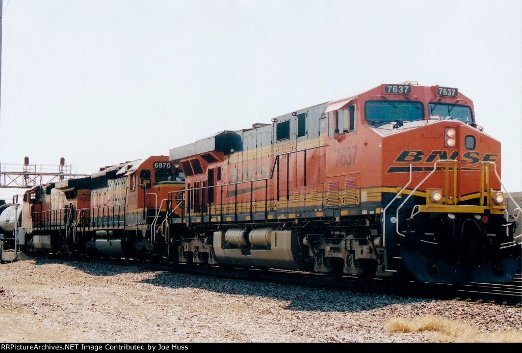 BNSF 7637 West